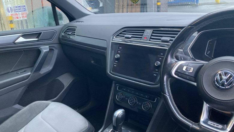 Volkswagen Tiguan 2.0 TDi 150 R-Line Tech 5dr DSG Diesel Estate